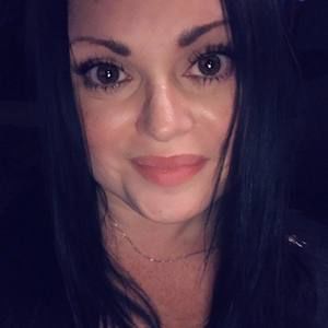 Meet your Posher, Adina